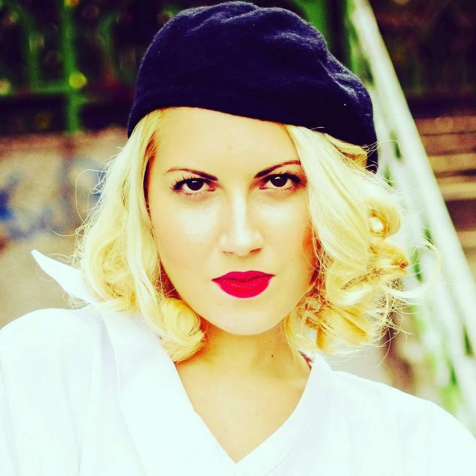Lara Roxana Popa